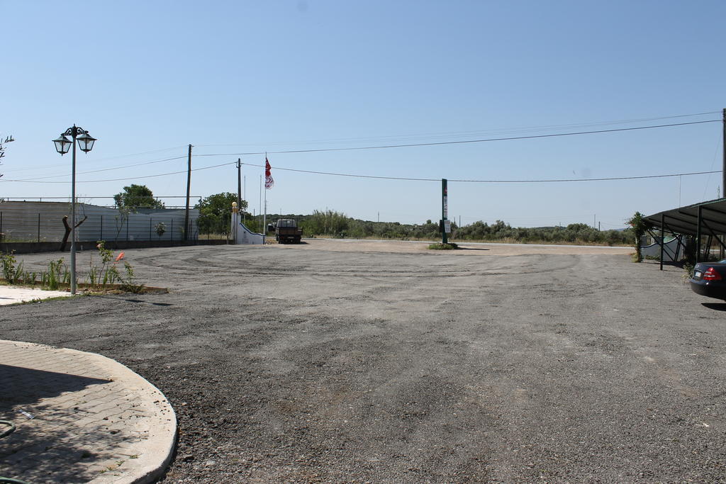 "O Viajante" Low Cost Hotel Estremoz Exterior photo