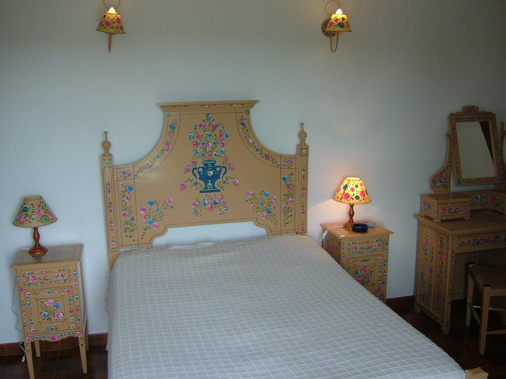 "O Viajante" Low Cost Hotel Estremoz Room photo